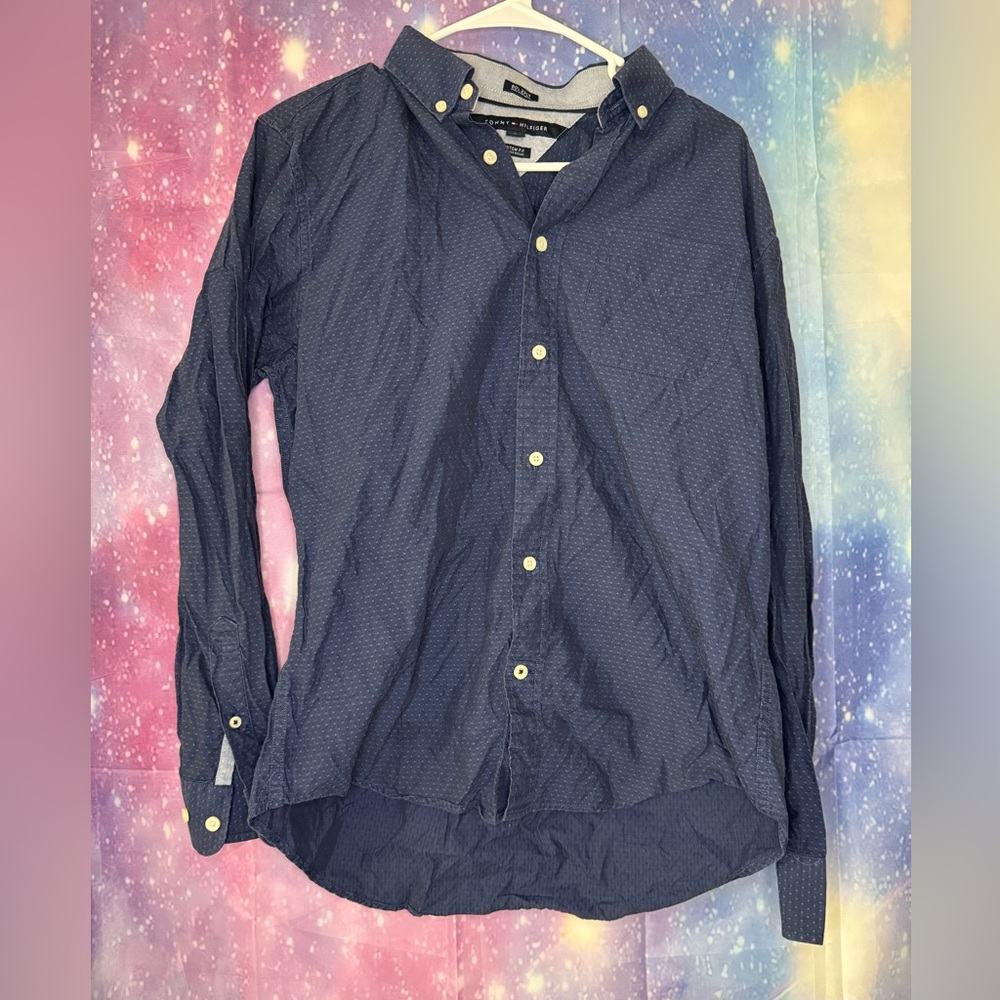 Tommy Hilfiger 80’s ply button down shirt 🛍